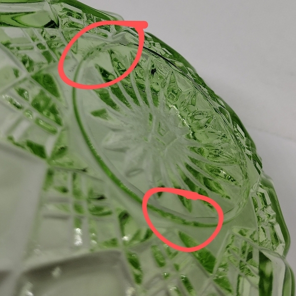 Vtg. Hazel Atlas Uranium Glass Diamond Arches Fruit Bowl With‎ 6 Berry Bowls - Picture 11 of 12